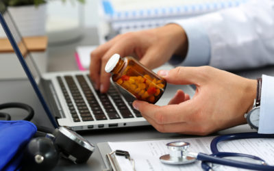 Farmacoeconomia: o que é  e qual sua  relação  com os benefícios em medicamentos?