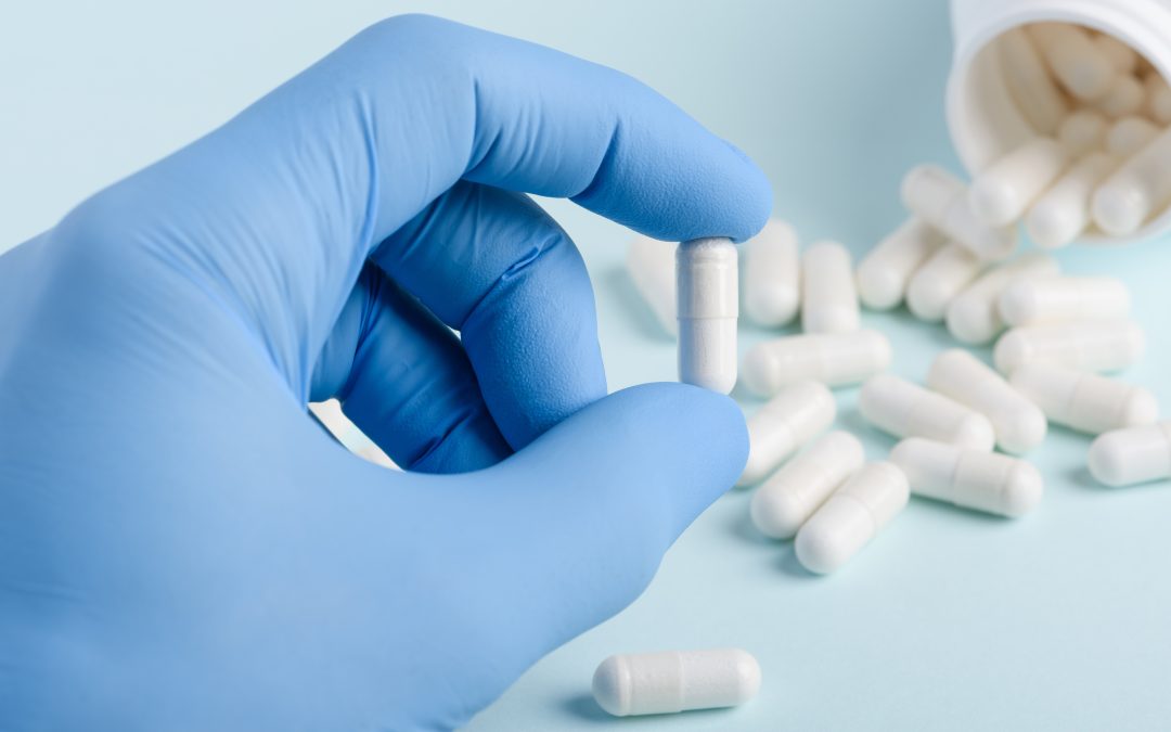 Uso de antibióticos salta 108% nos quatro primeiros meses de 2023